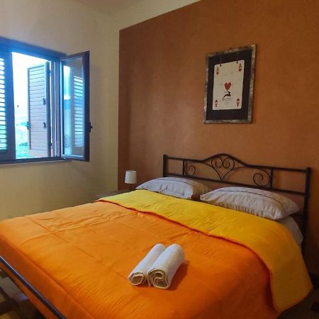 Casa Di Mitri Bed & Breakfast Carini Ngoại thất bức ảnh
